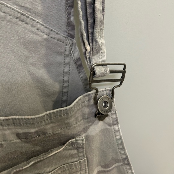 Torrid Camo Short Overalls Size 20 GUC U0817 - Picture 12 of 12